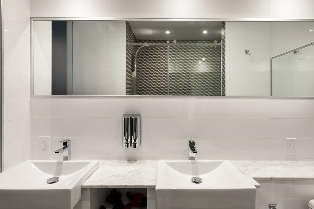Boutique Lofts Milton Parc By Simplissimmo Daire Montréal Dış mekan fotoğraf